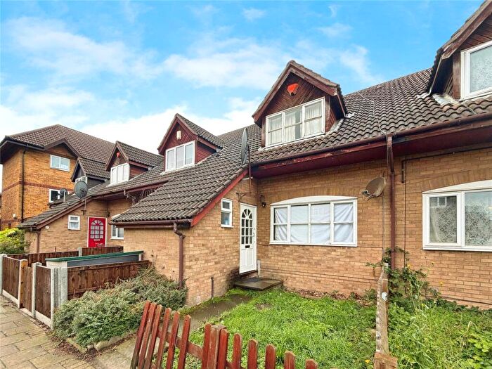 3 Bedroom Terraced House For Sale In Cornwallis Close, Erith, DA8
