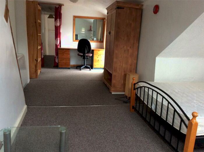 1 Bedroom Apartment To Rent In Fron Dirion Terrace Annexe, Bangor, Gwynedd, LL57