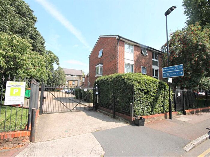 1 Bedroom Flat To Rent In Malcolm Court, Romford Road, Forest Gate, E7