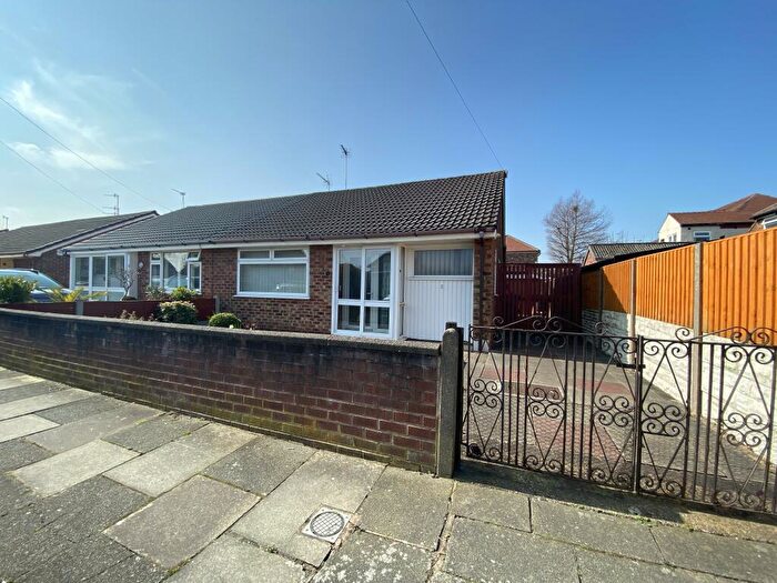 2 Bedroom Bungalow To Rent In Longacre Close, Wallasey, CH45