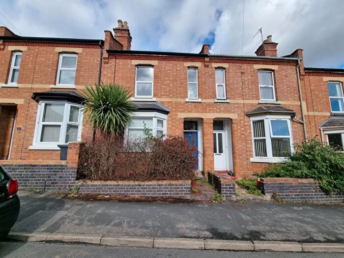 4 Bedroom Terraced House To Rent In Llewelyn Road, Leamington, CV31