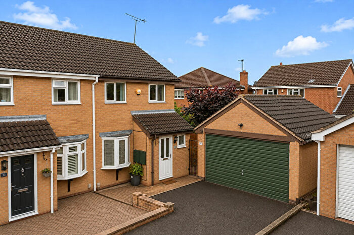 3 Bedroom Semi-Detached House For Sale In Queensmead Close, Groby, Leicester, Leicestershire, LE6