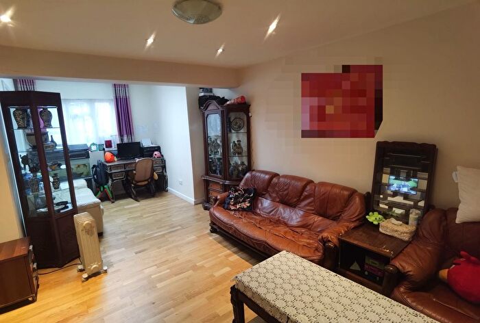 4 Bedroom Terraced House To Rent In Kidbroke Lane, Eltham, London, SE9
