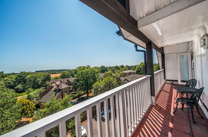 2 Bedroom Flat For Sale In Kingswood Road, Marnock House Kingswood Road, TN2