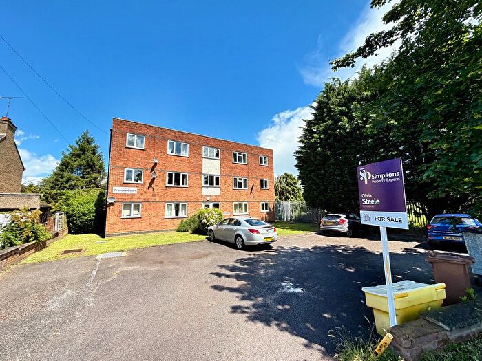 3 Bedroom Flat For Sale In Soulbury Road, Leighton Buzzard, LU7