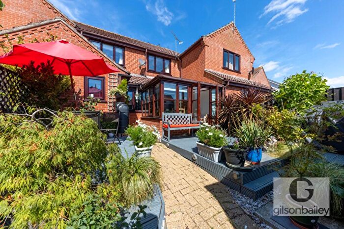 3 Bedroom Terraced House For Sale In Old Foundry Court, Acle, NR13