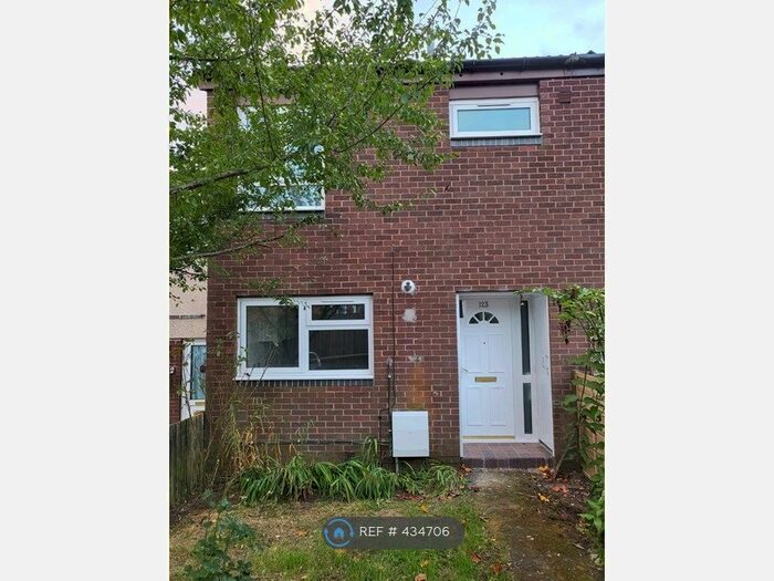 3 Bedroom Semi-Detached House To Rent In Spout Way, Telford TF3