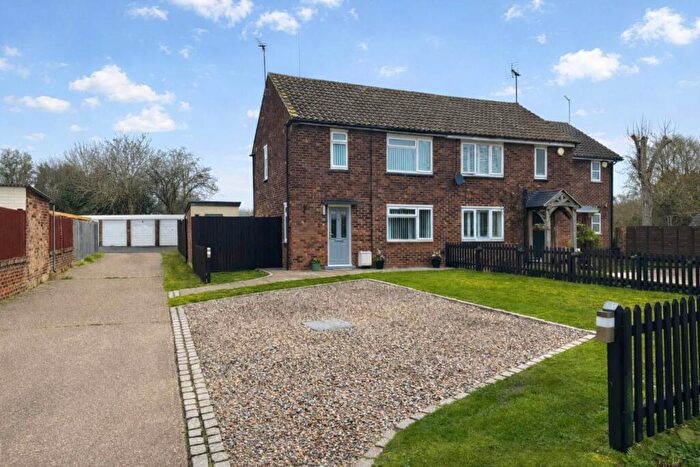 2 Bedroom End Of Terrace House For Sale In Blackmore Mead, Blackmore, CM4