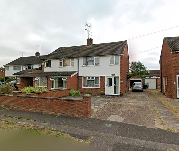 3 Bedroom Property To Rent In Epping Way, Luton, LU3