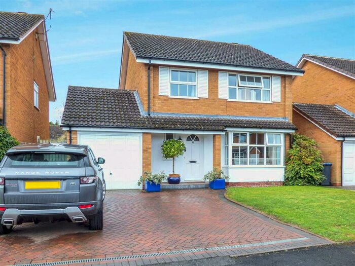 4 Bedroom Detached House To Rent In Saxon Close, Stratford-upon-Avon, CV37