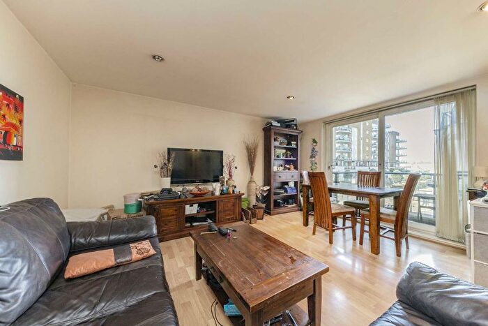 1 Bedroom Flat For Sale In Smugglers Way, Wandsworth, SW18