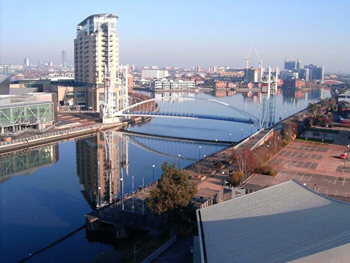 Apartment For Sale In Guy Fawkes Street, Manchester, M5