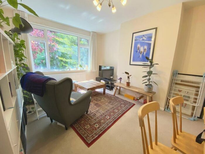 2 Bedroom Apartment To Rent In Turney Road, Dulwich, London, SE21