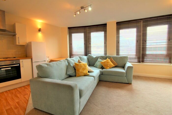 2 Bedroom Flat To Rent In Central Road, Leeds, LS1