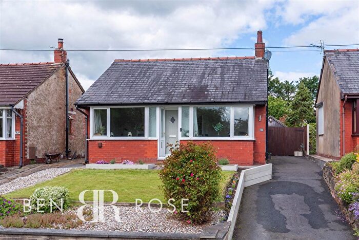 3 Bedroom Detached Bungalow For Sale In Liverpool Road, Walmer Bridge, Preston, PR4