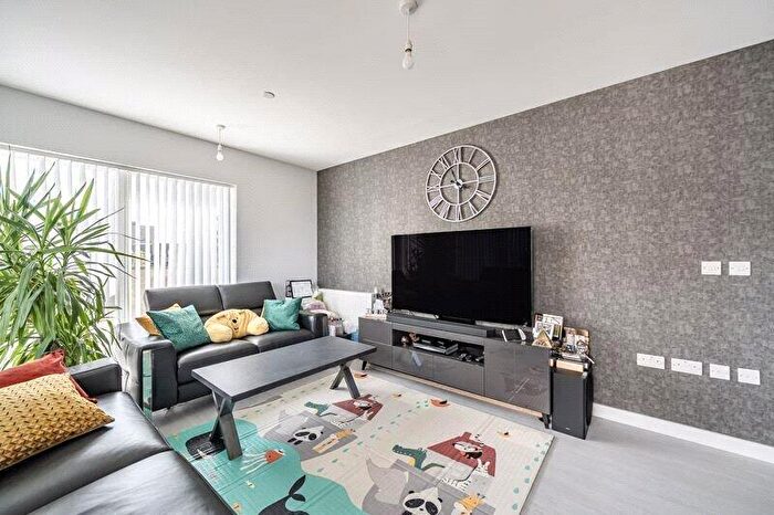 2 Bedroom Flat For Sale In Magellan Boulevard, London, E16