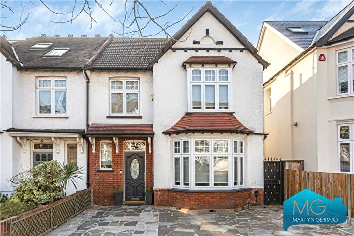 4 Bedroom Semi Detached House For Sale In Stanhope Avenue, London, N3