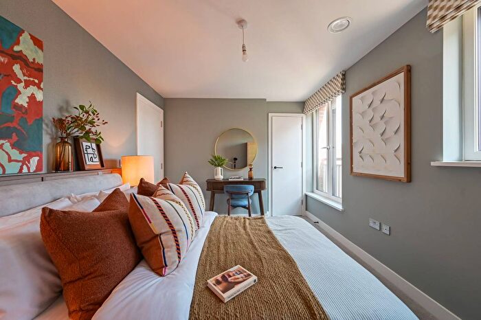 4 Bedroom Property For Sale In North Gate Park, Harringay, London, N15