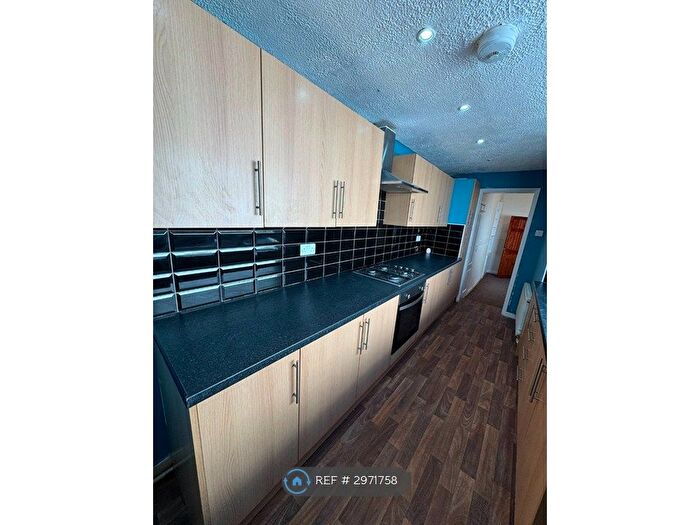 2 Bedroom Terraced House To Rent In Smith St, Sunderland, SR2