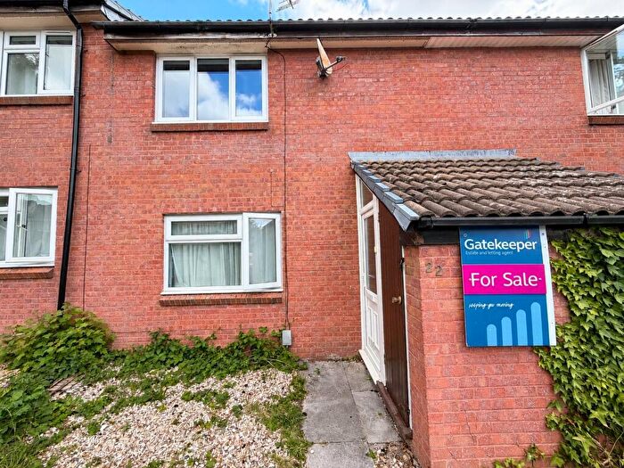 1 Bedroom Maisonette For Sale In Frampton Close, Swindon, Wiltshire, SN5
