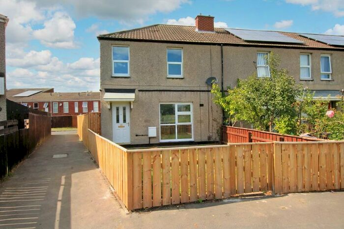 3 Bedroom End Of Terrace House To Rent In Hertburn Gardens, Washington, Tyne And Wear, NE37