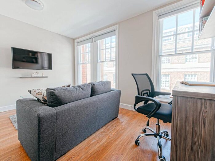 Apartment To Rent In Apt, St Paul's #, LS1