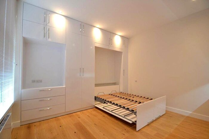 Studio To Rent In King Street, Hammersmith, W6