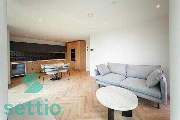 2 Bedroom Apartment To Rent In Bankside At Colliers Yard, M3