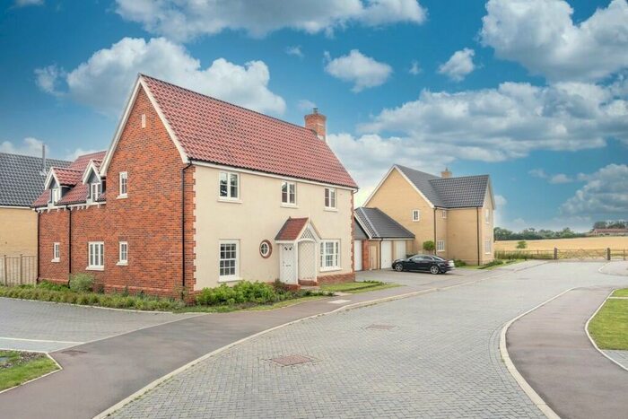 4 Bedroom Detached House For Sale In Daisy Way, Gillingham, Beccles, NR34