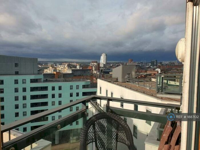 2 Bedroom Flat To Rent In Marsh Lane, Leeds, LS9