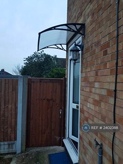 2 Bedroom Flat To Rent In Endlebury Road, London, E4