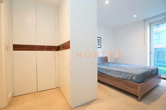 2 Bedroom Flat For Sale In Tizzard Grove, London, SE3