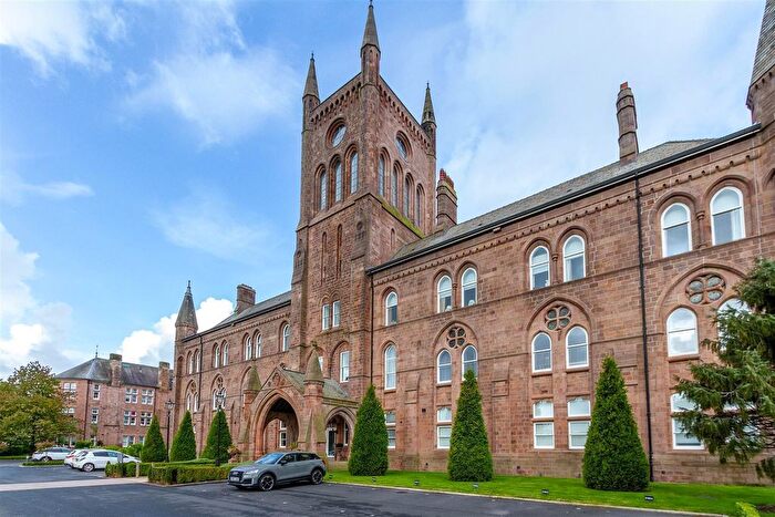 3 Bedroom Flat For Sale In Kershaw Drive, Lancaster, LA1