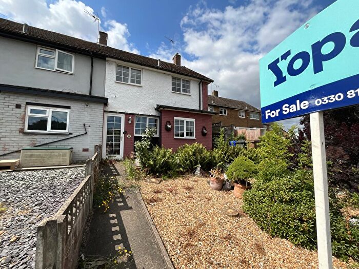 3 Bedroom Semi-Detached House For Sale In Godfrey Drive, Ilkeston, DE7