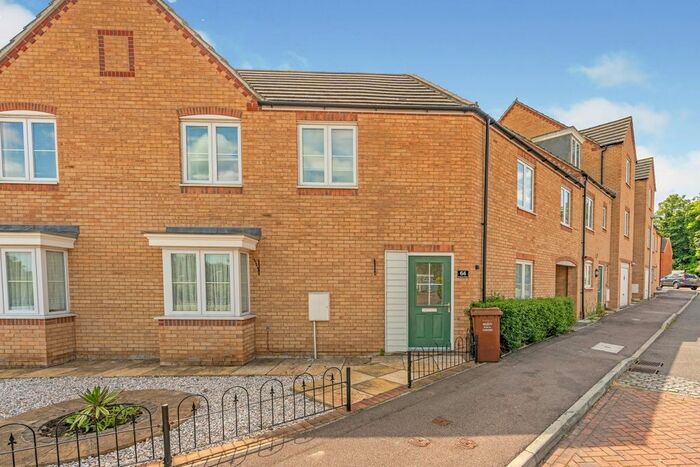 3 Bedroom Terraced House To Rent In Christmas Street, Gillingham, Kent, ME7