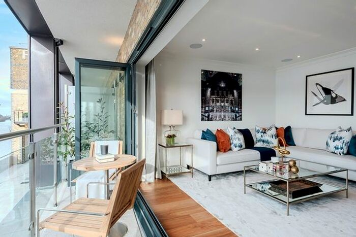 3 Bedroom Flat To Rent In Rainville Road, London, W6