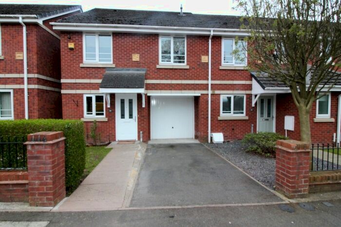 3 Bedroom Terraced House To Rent In Patshull Avenue, Wolverhampton, WV10