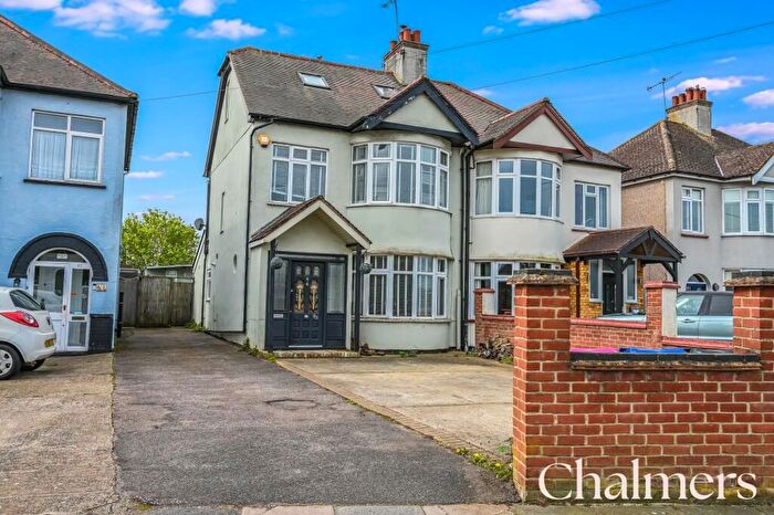 4 Bedroom Semi-Detached House For Sale In Rayleigh Road, Eastwood, Leigh-On-Sea, SS9