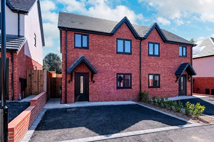 3 Bedroom Semi Detached House For Sale In Ailstone Mews, Old Birmingham Road, B60