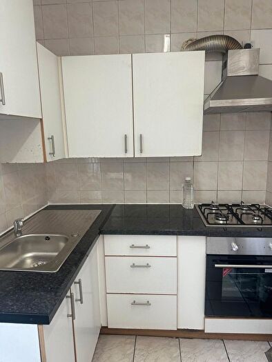 3 Bedroom Flat To Rent In Ilford, IG1