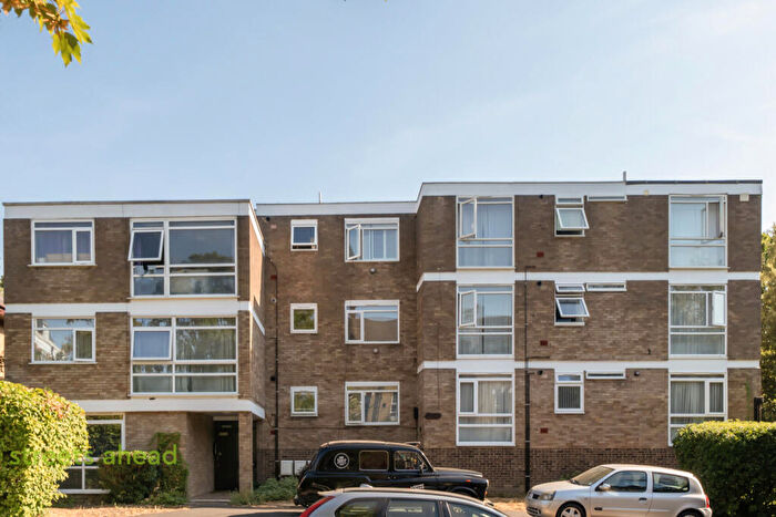 1 Bedroom Apartment For Sale In Anerley Park Road, London, SE20