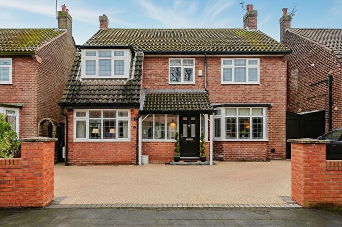 4 Bedroom Detached House For Sale In Bonnington Avenue, Crosby, L23