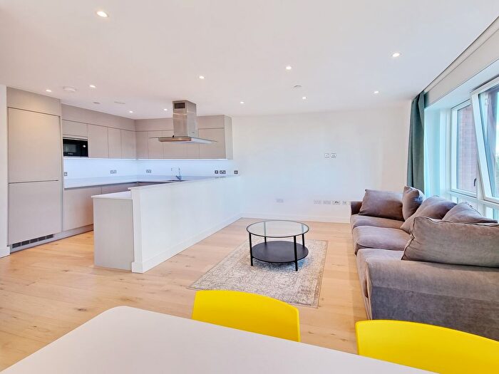 2 Bedroom Flat To Rent In Arniston Way, London, E14