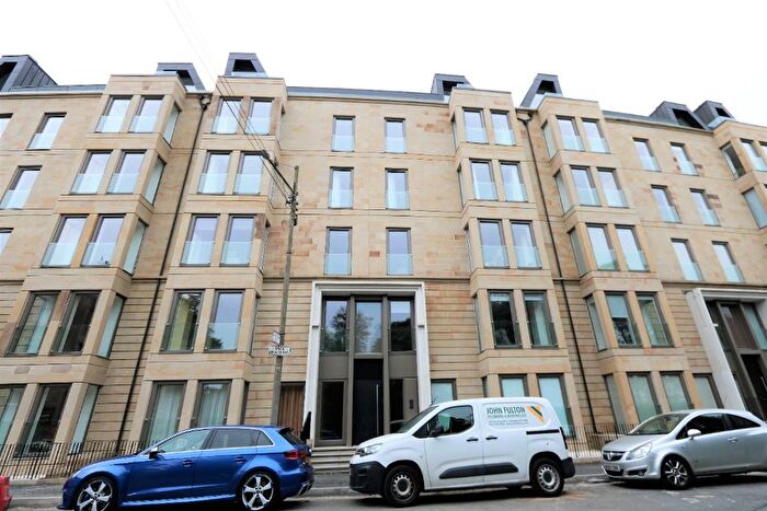 4 Bedroom Flat To Rent In Park Quadrant, Glasgow, G3