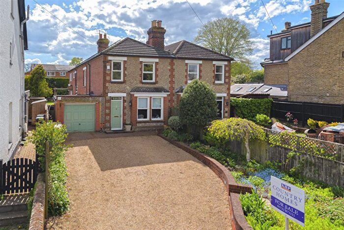 4 Bedroom Semi-Detached House For Sale In Norman Road, West Malling, ME19
