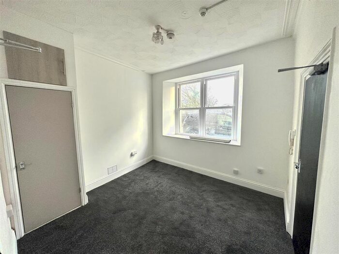 Studio To Rent In Picton Road, Neyland, Milford Haven, SA73