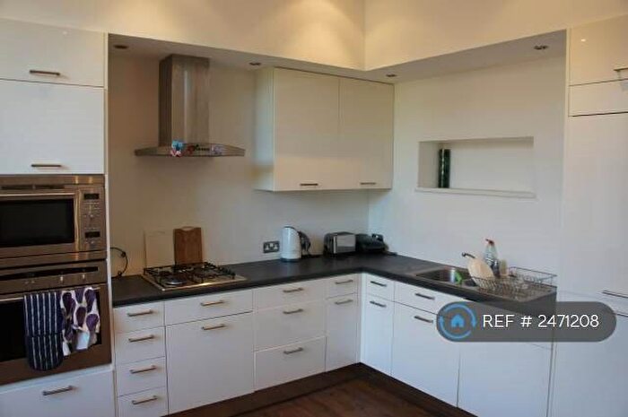 3 Bedroom Flat To Rent In St. Vincent Crescent, Glasgow, G3