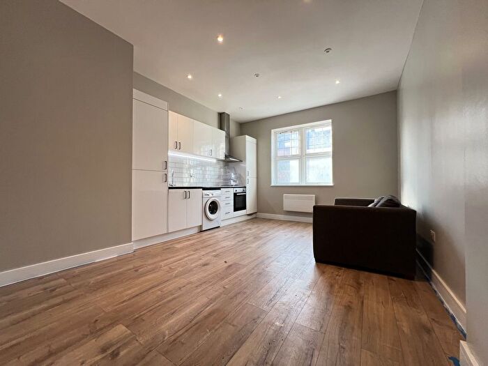 1 Bedroom Flat To Rent In Beulah Rd, Thornton Heath, CR7