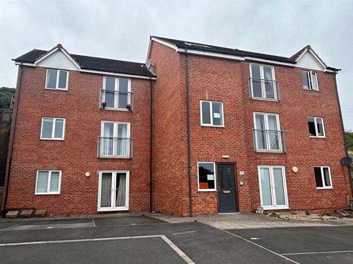 2 Bedroom Flat To Rent In Phoenix Drive, Scarborough, YO12