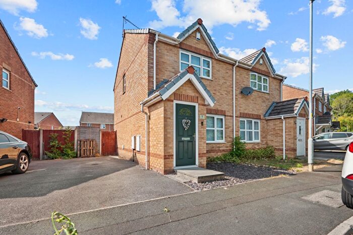 2 Bedroom Semi-detached House To Rent In Harrier Road, Padgate, WA2